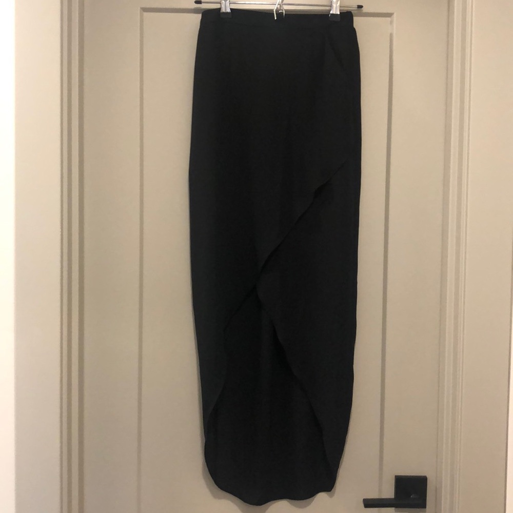 Oak and Fort Skirt with Slit